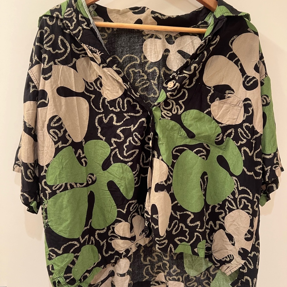 Manuhealii Puakenikeni Print Blouse